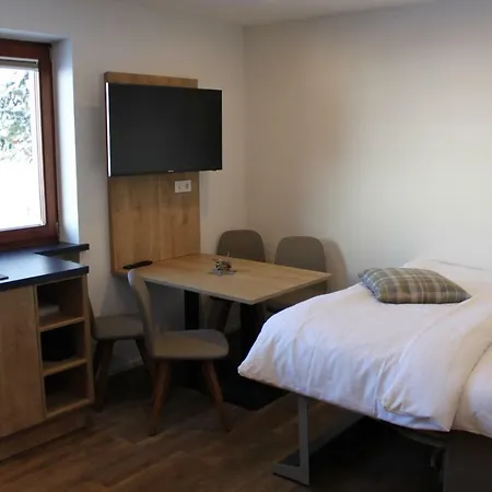 Apartament Alpina *